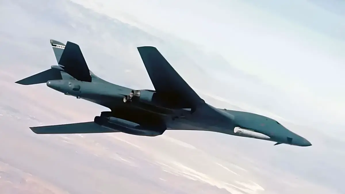 B-1B Lancer и ARRW – прорывное оружие на авиабазе Эдвардс-0
